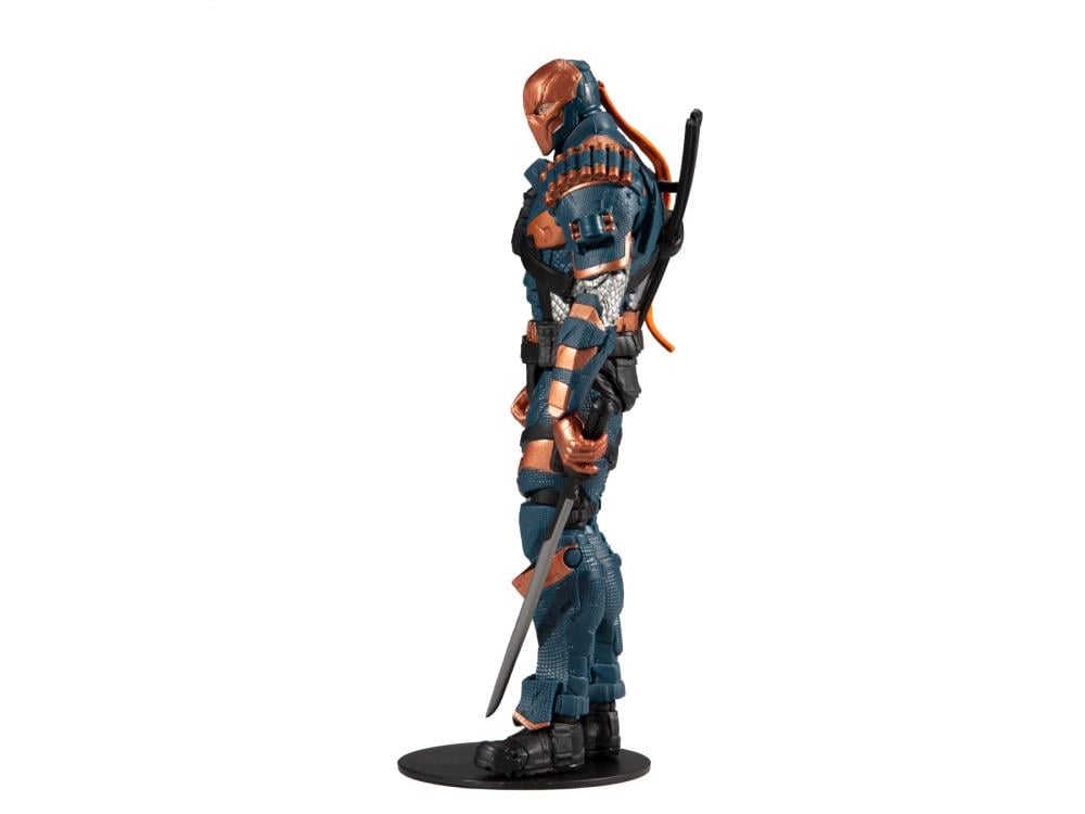 Batman: Arkham Origins DC Multiverse Deathstroke Action Figure Gallery Image 4