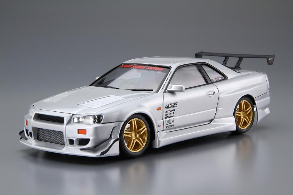 Nissan (2002) C-West BNR34 Skyline GT-R 1/24 Scale Model Kit Gallery Image 3