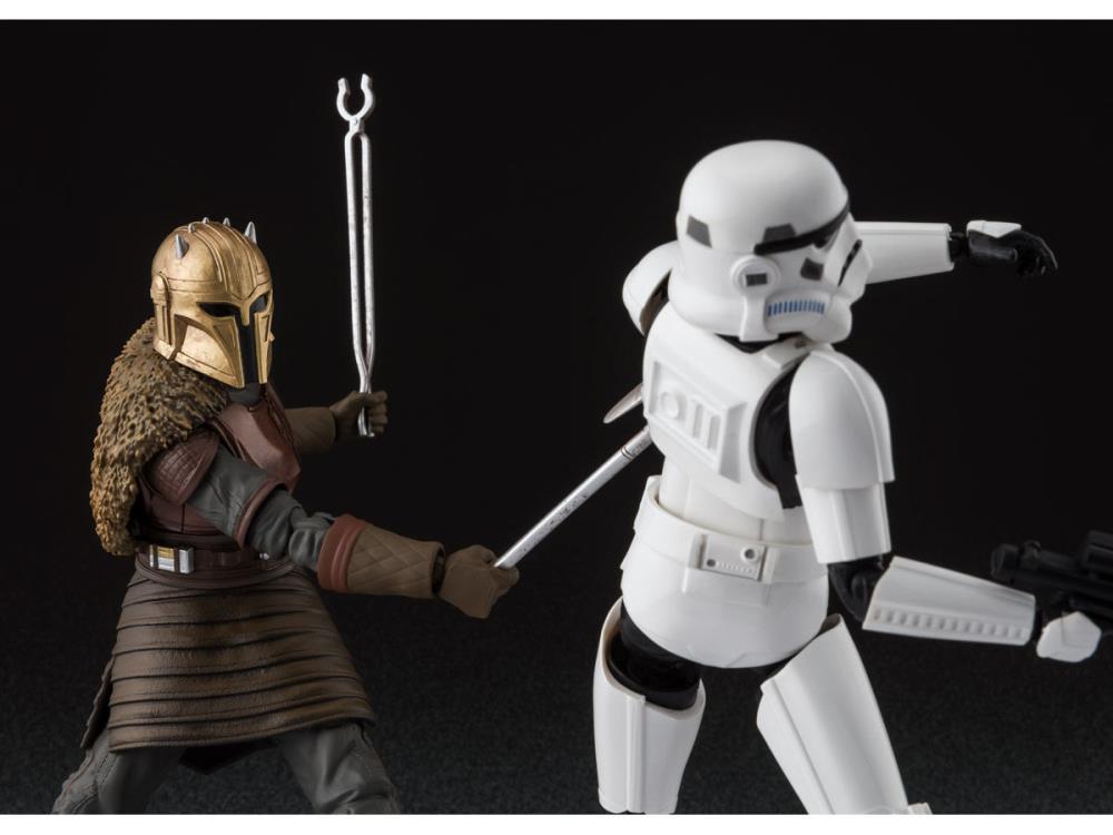 The Mandalorian S.H.Figuarts The Armorer Exclusive Action Figure Gallery Image 10