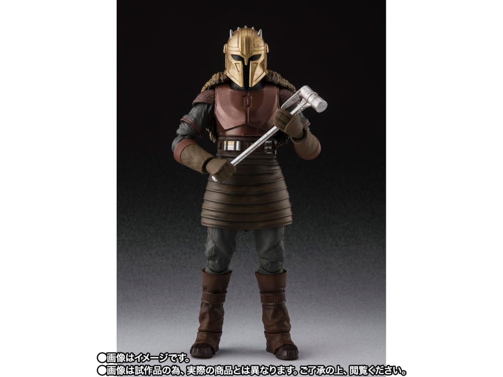 The Mandalorian S.H.Figuarts The Armorer Exclusive Action Figure Gallery Image 5