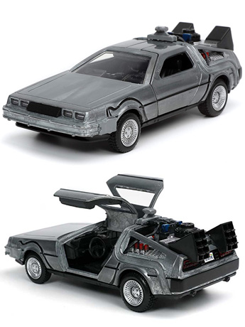 Back to the Future Hollywood Rides 1/32 Scale Die-Cast DeLorean Time Machine Gallery Image 2