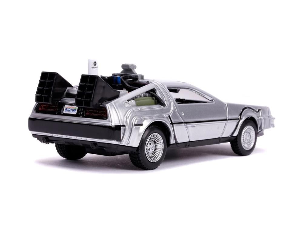 Back to the Future Part II Hollywood Rides DeLorean Time Machine 1/32 Scale Model Gallery Image 4