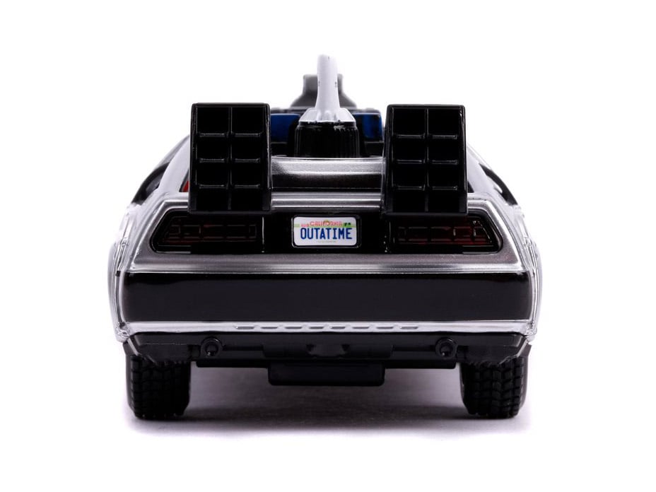 Back to the Future Part II Hollywood Rides DeLorean Time Machine 1/32 Scale Model Gallery Image 9