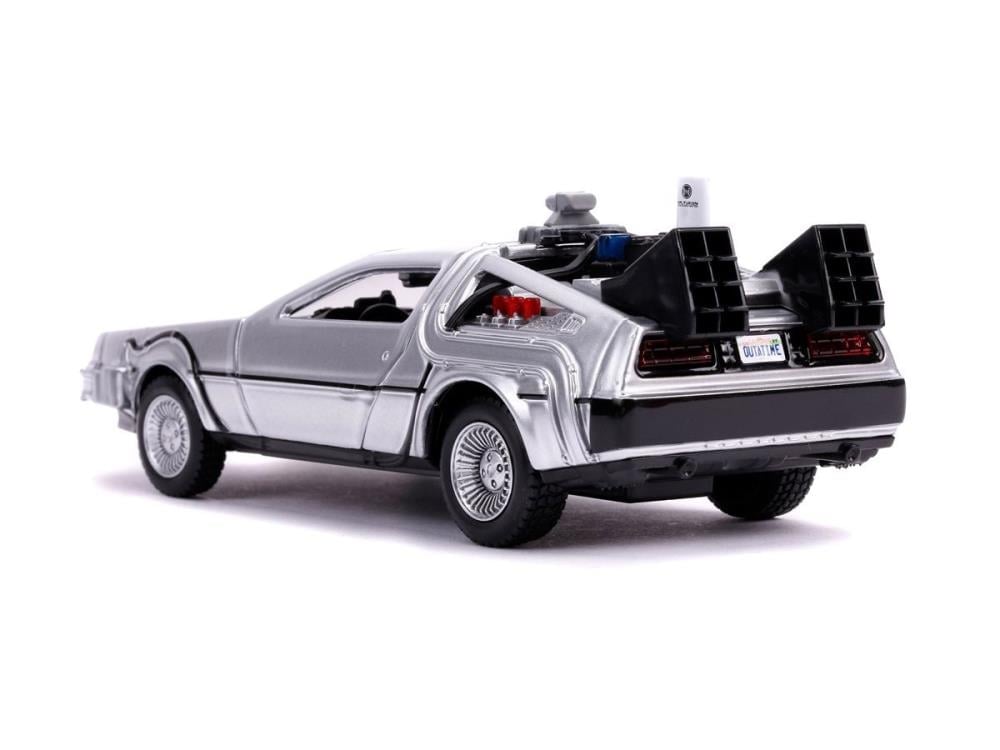 Back to the Future Part II Hollywood Rides DeLorean Time Machine 1/32 Scale Model Gallery Image 5
