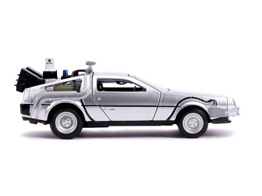 Back to the Future Part II Hollywood Rides DeLorean Time Machine 1/32 Scale Model Gallery Image 6