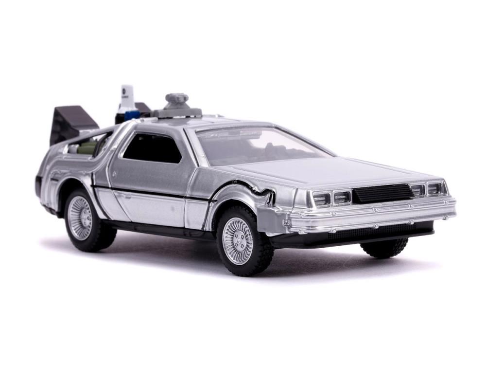 Back to the Future Part II Hollywood Rides DeLorean Time Machine 1/32 Scale Model Gallery Image 3