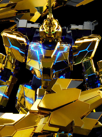 Mobile Suit Gundam Narrative PG Unicorn Gundam 03 Phenex (Narrative Ver.) 1/60 Scale Exclusive Model Kit Gallery Image 2
