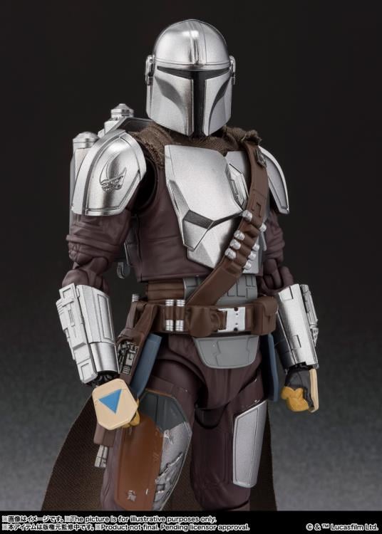 The Mandalorian S.H.Figuarts The Mandalorian (Beskar Armor) Exclusive Action Figure Gallery Image 12