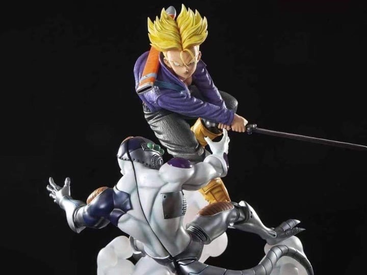 Super Saiyan Trunks vs Mecha Freeza 1/4 Scale Statue Gallery Image 1