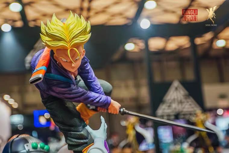 Super Saiyan Trunks vs Mecha Freeza 1/4 Scale Statue Gallery Image 11
