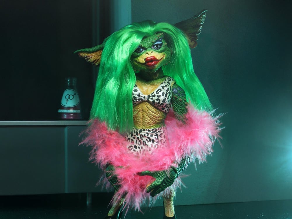 Gremlins 2: The New Batch Ultimate Greta Action Figure Gallery Image 1