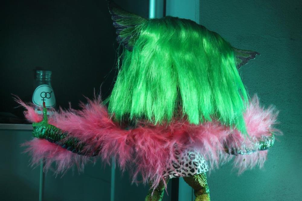 Gremlins 2: The New Batch Ultimate Greta Action Figure Gallery Image 8