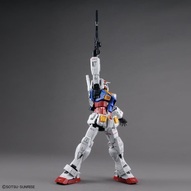 Mobile Suit Gundam PG Unleashed RX-78-2 Gundam 1/60 Scale Model Kit Gallery Image 8