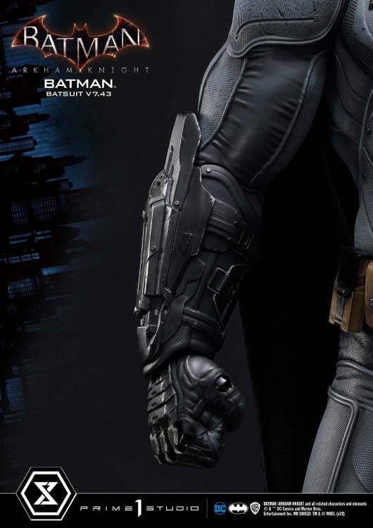 Batman: Arkham Knight Museum Masterline Batman (Batsuit V7.43) Statue Gallery Image 21