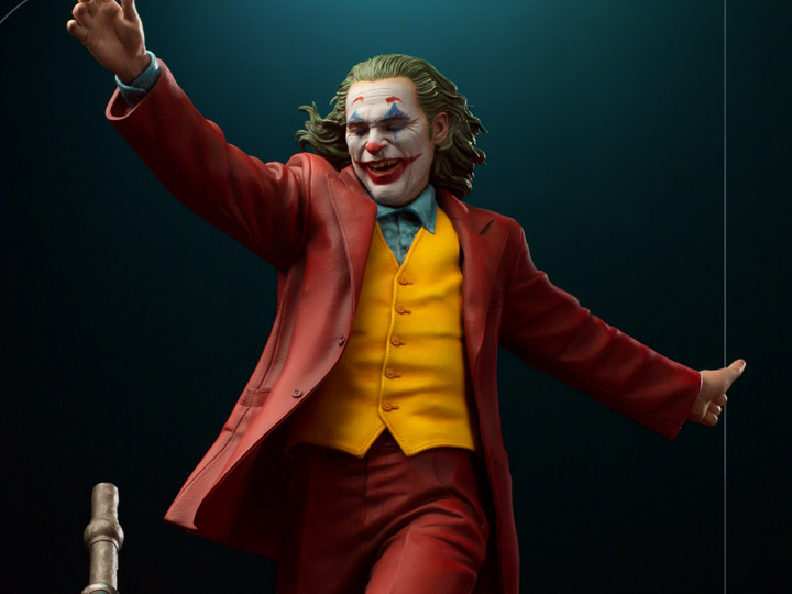 Joker Prime Scale Limited Edition Statue Gallery Image 1