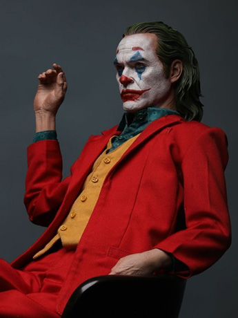 Joker 1/3 Scale Statue Gallery Image 2