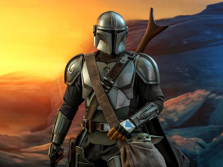 The Mandalorian QS016 The Mandalorian and The Child 1/4 Scale Collectible Figure Gallery Image 1