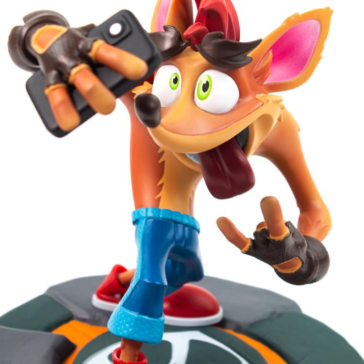 Crash Bandicoot 4: It's About Time Crash Bandicoot Selfie Statue Gallery Image 9