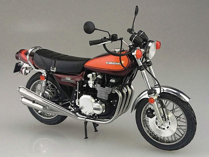 Kawasaki 750 Roadster ZII 1/12 Scale Motorcycle Model Kit Gallery Image 1