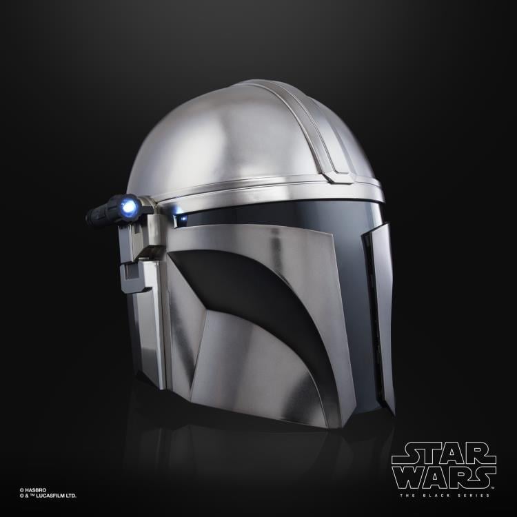 Star Wars: The Black Series The Mandalorian 1:1 Scale Wearable Helmet (Electronic) Gallery Image 7