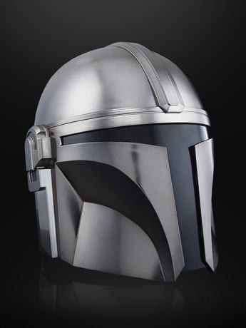 Star Wars: The Black Series The Mandalorian 1:1 Scale Wearable Helmet (Electronic) Gallery Image 2