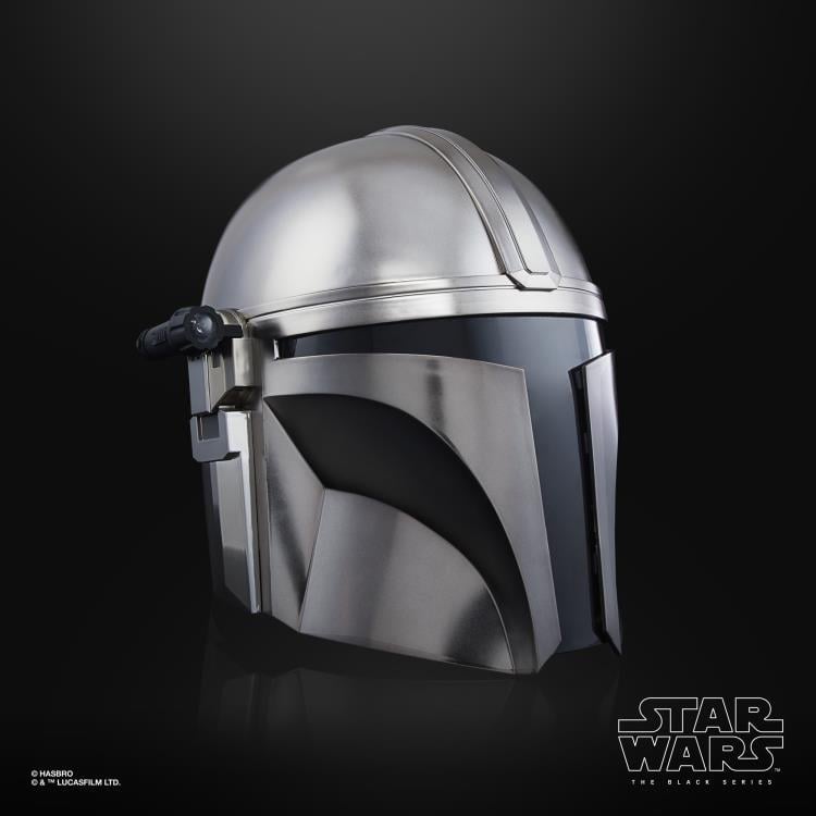 Star Wars: The Black Series The Mandalorian 1:1 Scale Wearable Helmet (Electronic) Gallery Image 6