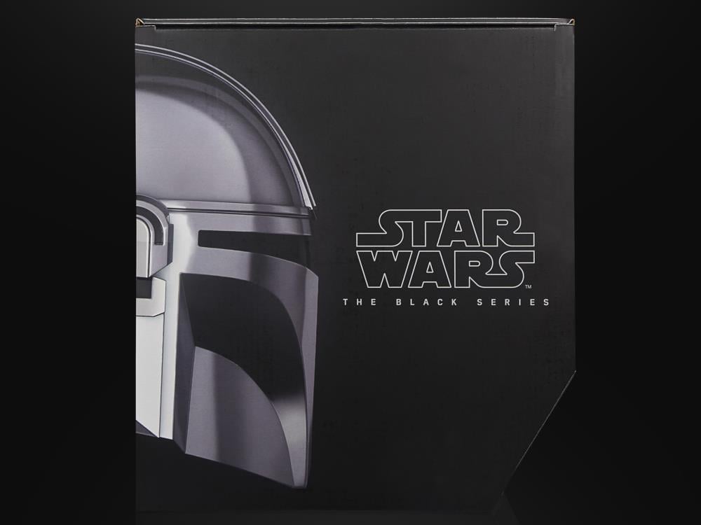 Star Wars: The Black Series The Mandalorian 1:1 Scale Wearable Helmet (Electronic) Gallery Image 11