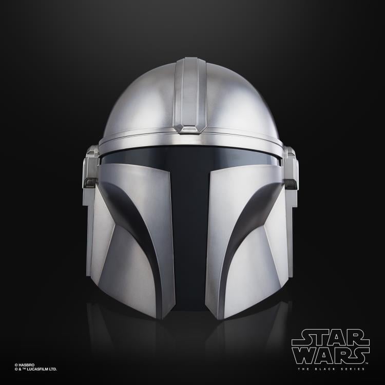 Star Wars: The Black Series The Mandalorian 1:1 Scale Wearable Helmet (Electronic) Gallery Image 3