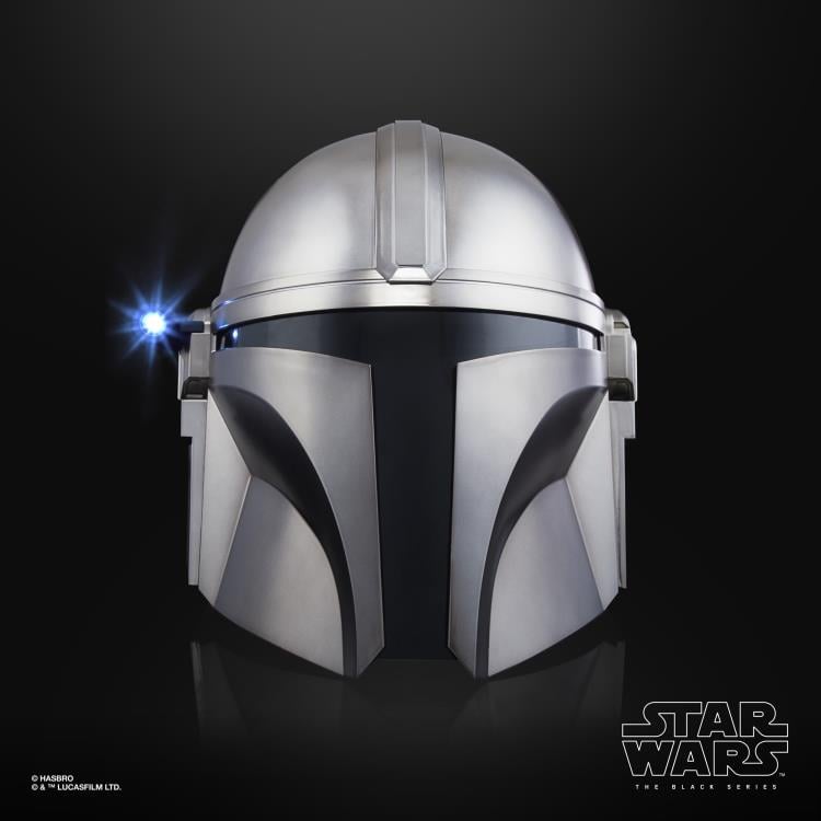 Star Wars: The Black Series The Mandalorian 1:1 Scale Wearable Helmet (Electronic) Gallery Image 8