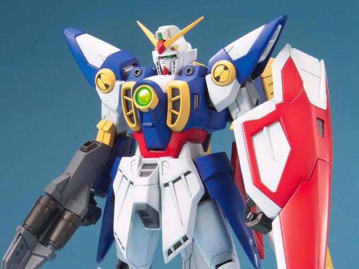 Mobile Suit Gundam Wing MG Wing Gundam 1/100 Scale Model Kit Gallery Image 1