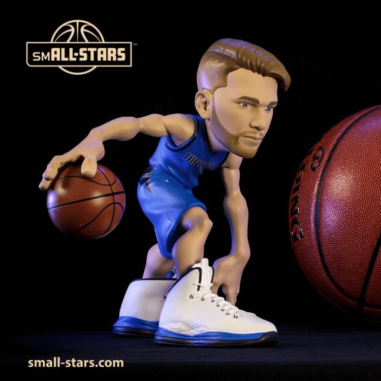 NBA SmAll-Stars: Dallas Mavericks Luca Doncic (Royal Jersey) Figure Gallery Image 3