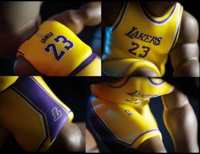 NBA SmAll-Stars Minis: Los Angeles Lakers LeBron James (Gold Jersey) Figure Gallery Image 3