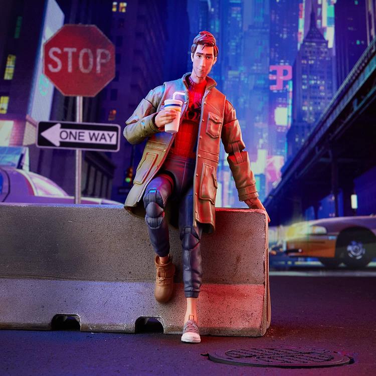 Spider-Man: Into the Spider-Verse Marvel Legends Peter B. Parker Action Figure (Stilt-Man BAF) Gallery Image 8