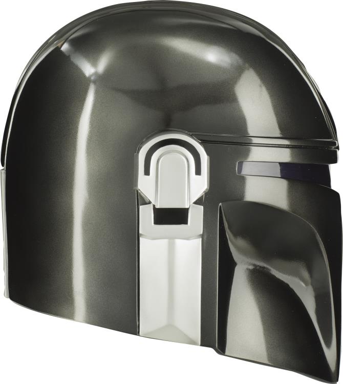 The Mandalorian (Beskar) 1:1 Scale Limited Edition Replica Helmet Gallery Image 6