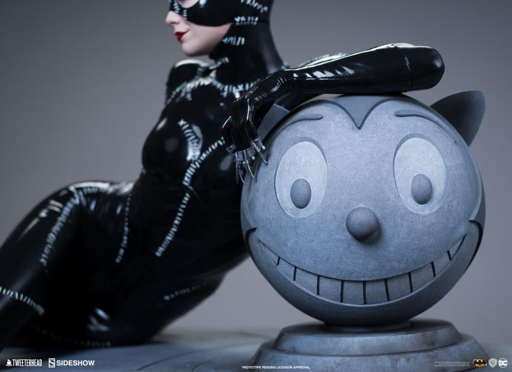 Batman Returns Catwoman 1/4 Scale Maquette Gallery Image 21