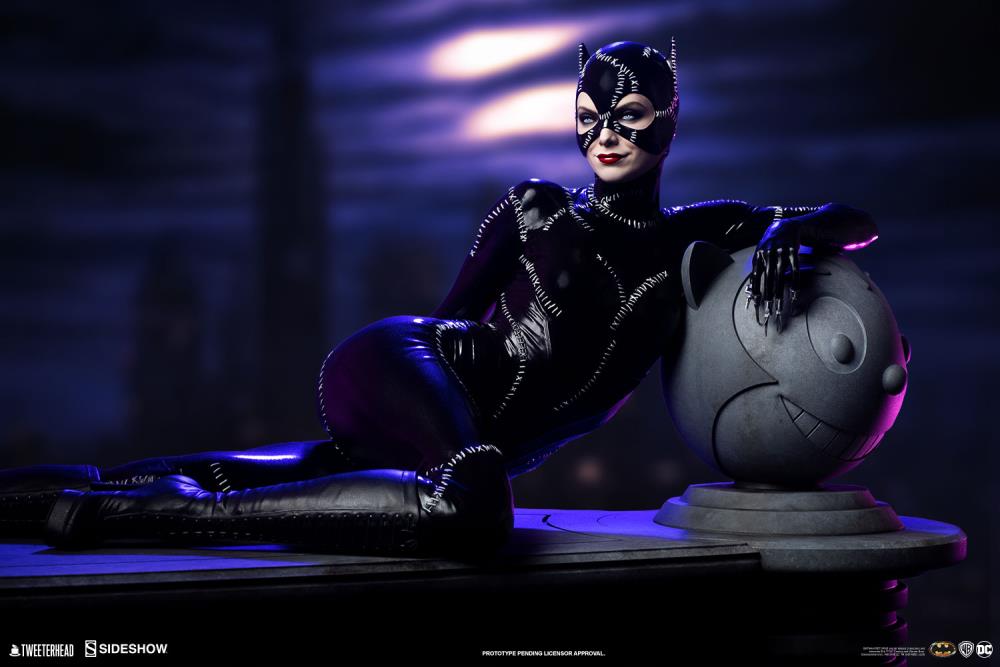 Batman Returns Catwoman 1/4 Scale Maquette Gallery Image 5