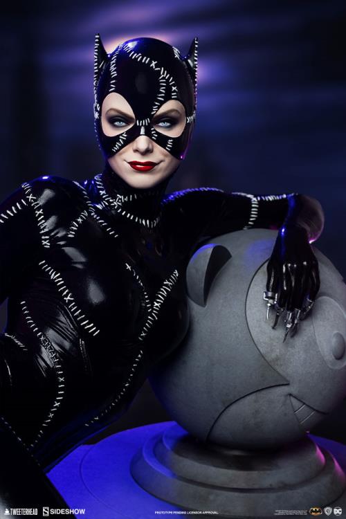 Batman Returns Catwoman 1/4 Scale Maquette Gallery Image 4
