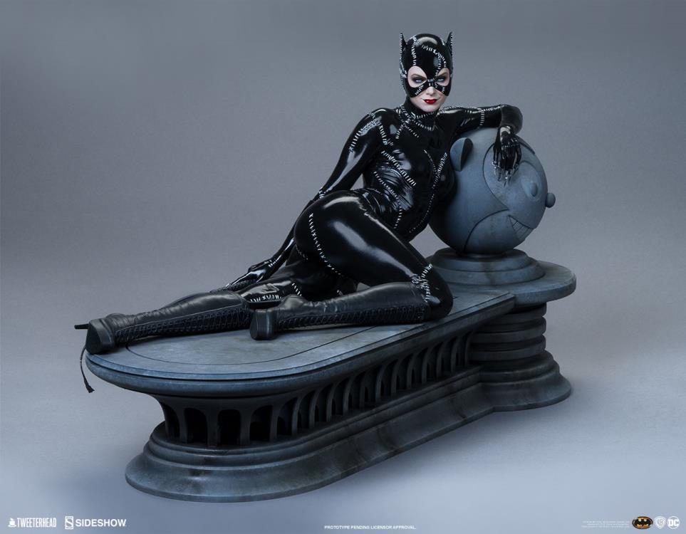 Batman Returns Catwoman 1/4 Scale Maquette Gallery Image 14