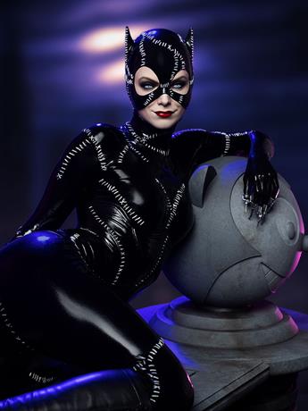Batman Returns Catwoman 1/4 Scale Maquette Gallery Image 2