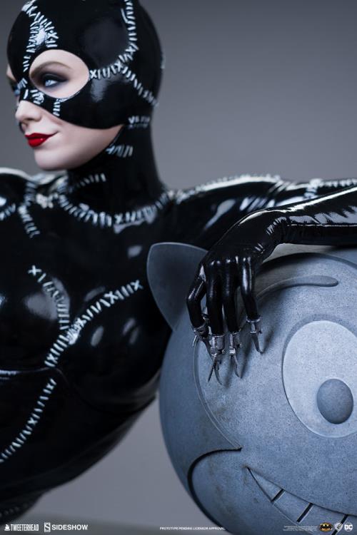 Batman Returns Catwoman 1/4 Scale Maquette Gallery Image 22