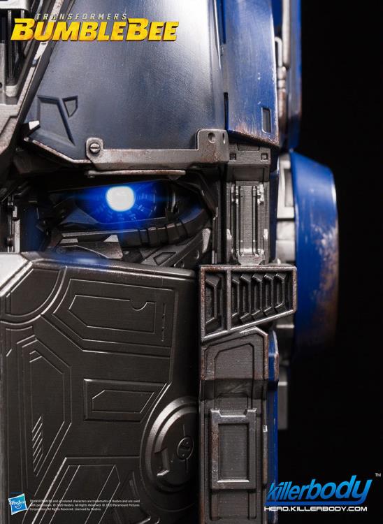 Transformers: Bumblebee Optimus Prime Wearable Electronic Helmet Gallery Image 9