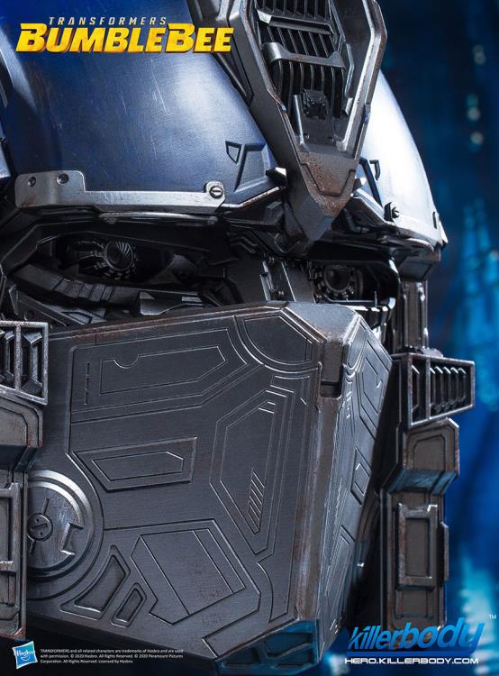 Transformers: Bumblebee Optimus Prime Wearable Electronic Helmet Gallery Image 11