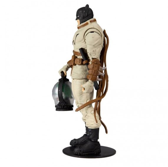 Last Knight on Earth DC Multiverse Batman Action Figure (Collect to Build: Bane) Gallery Image 5