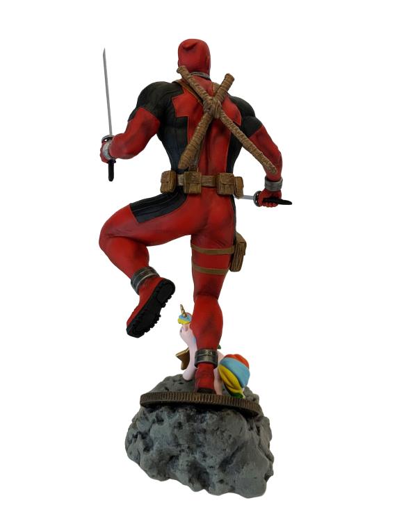 Marvel: Contest of Champions Deadpool 1/10 Scale Statue Gallery Image 6