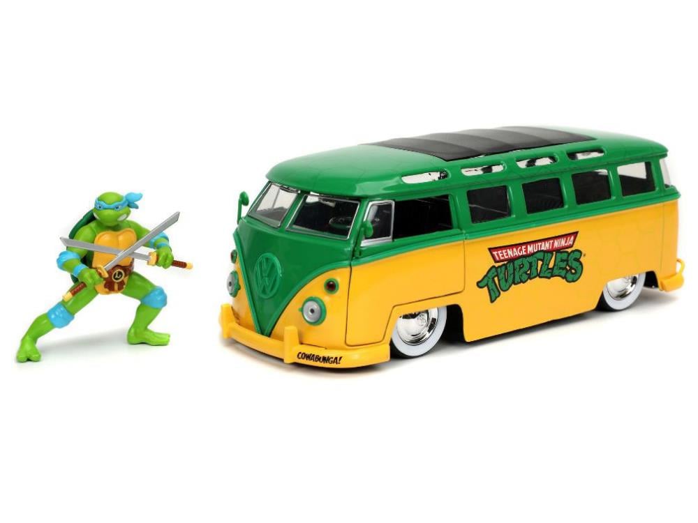 Teenage Mutant Ninja Turtles 1/24 Scale Die-Cast 1962 Volkswagen Bus with Leonardo Gallery Image 3
