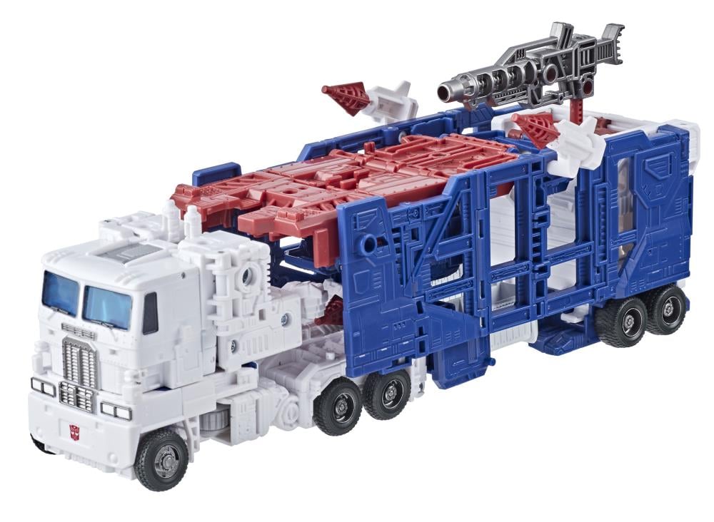 Transformers War for Cybertron: Kingdom Leader Ultra Magnus Gallery Image 10