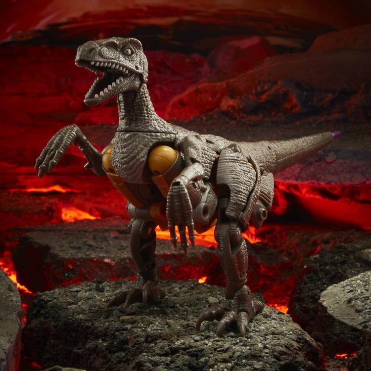 Transformers War for Cybertron: Kingdom Voyager Dinobot Gallery Image 7