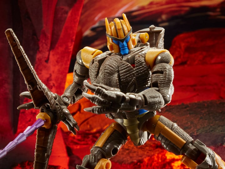 Transformers War for Cybertron: Kingdom Voyager Dinobot Gallery Image 1