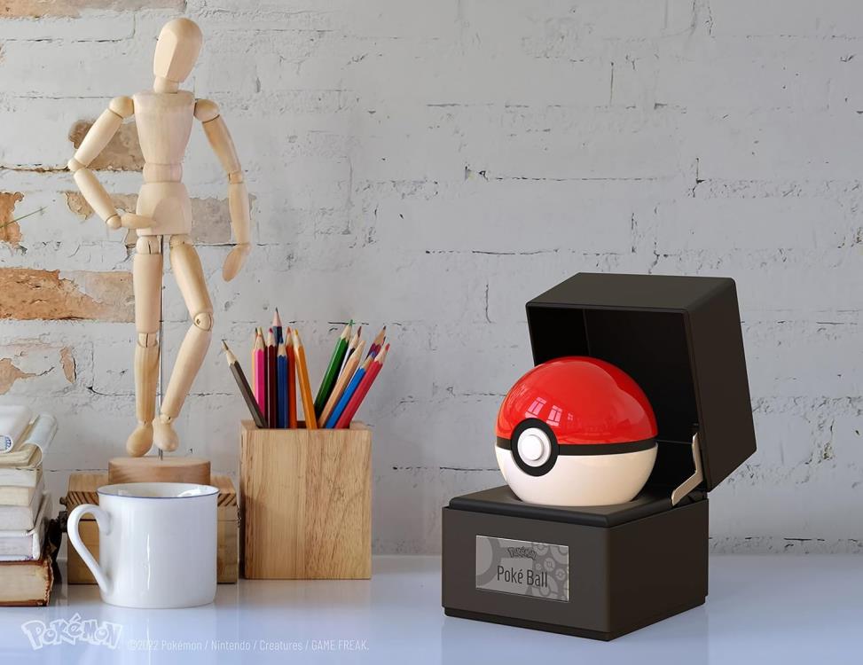 Pokemon Electronic Poke Ball Replica Gallery Image 3
