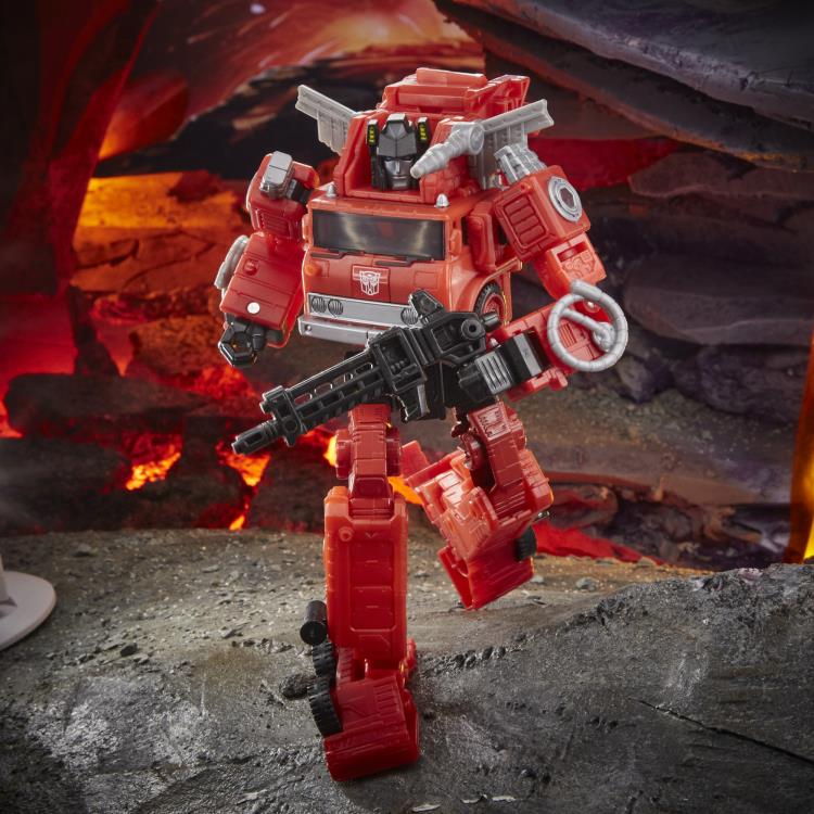 Transformers War for Cybertron: Kingdom Voyager Inferno Gallery Image 3